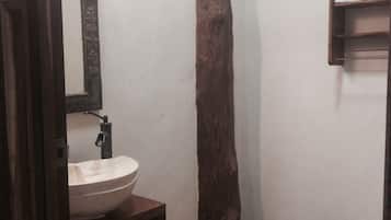 Towels, soap, shampoo, toilet paper