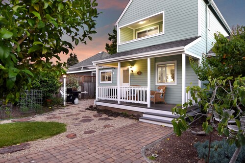 Kävele keskustaan tästä tilavasta kodista