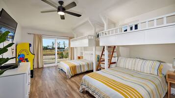 3 bedrooms, iron/ironing board, travel crib, free WiFi