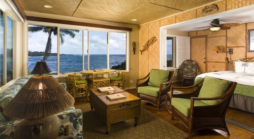 Hana Kai Maui - Oceanfront "Waikaloa" (yksikkö # 1) Corner Unit 100ʻ veden ulkopuolella