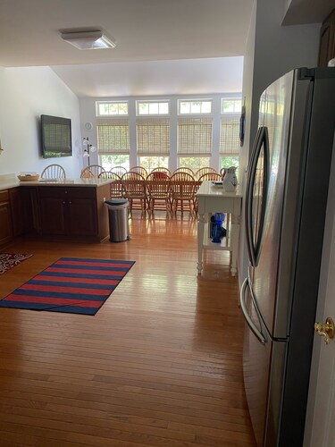 Päivitetty kaikella mitä tarvitset perheen hauskaa aikaa, vain muutaman minuutin rannalle!