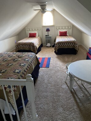 4 bedrooms, desk, iron/ironing board, travel cot