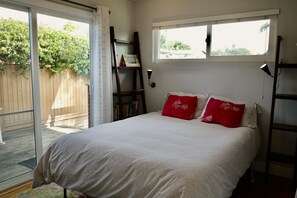 3 habitaciones, tabla de planchar con plancha, cuna de viaje y wifi 