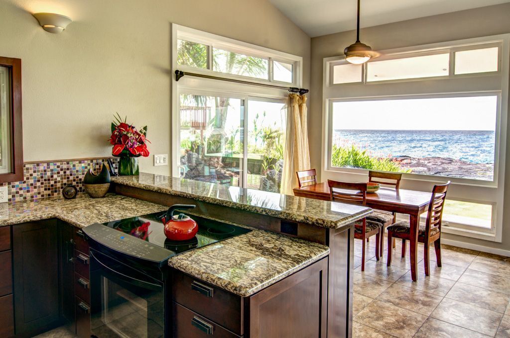 Microwave, dishwasher, coffee/tea maker, cookware/dishes/utensils