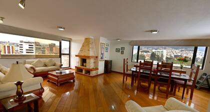 FAB Penthouse, near Carolina PK, Amz Views! Fam friendly, WiFi, Pkg, Discounts!