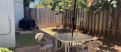 Outdoor dining