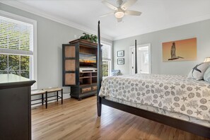 6 bedrooms, iron/ironing board, WiFi