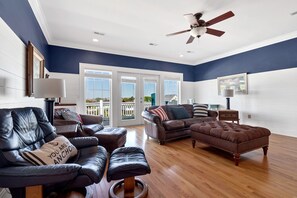 TV, fireplace, DVD player