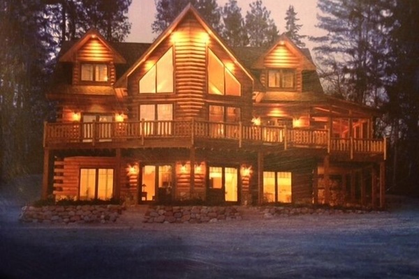 Reese's Retreat
Chain-'O-Lakes
Waupaca, Wisconsin