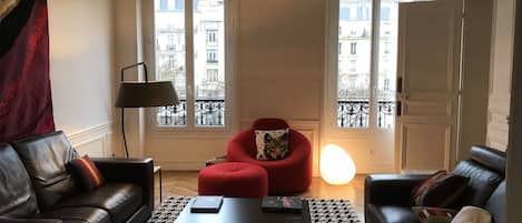 Smart TV, video games, books