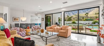 Five bedroom  in United States of America, Palm Springs