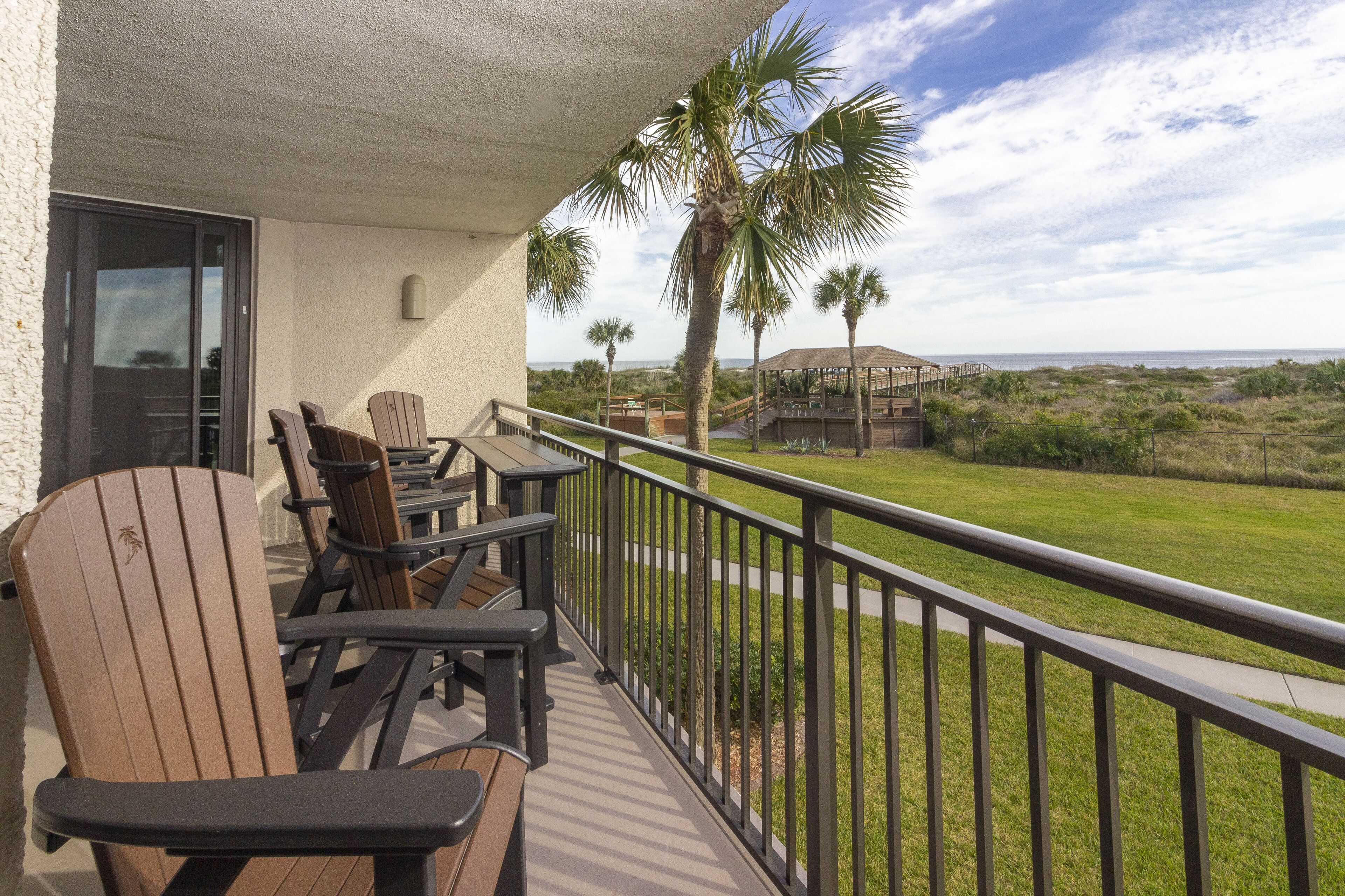 Amazing Direct Ocean Front 3 Bedroom Condo... Spectacular views!