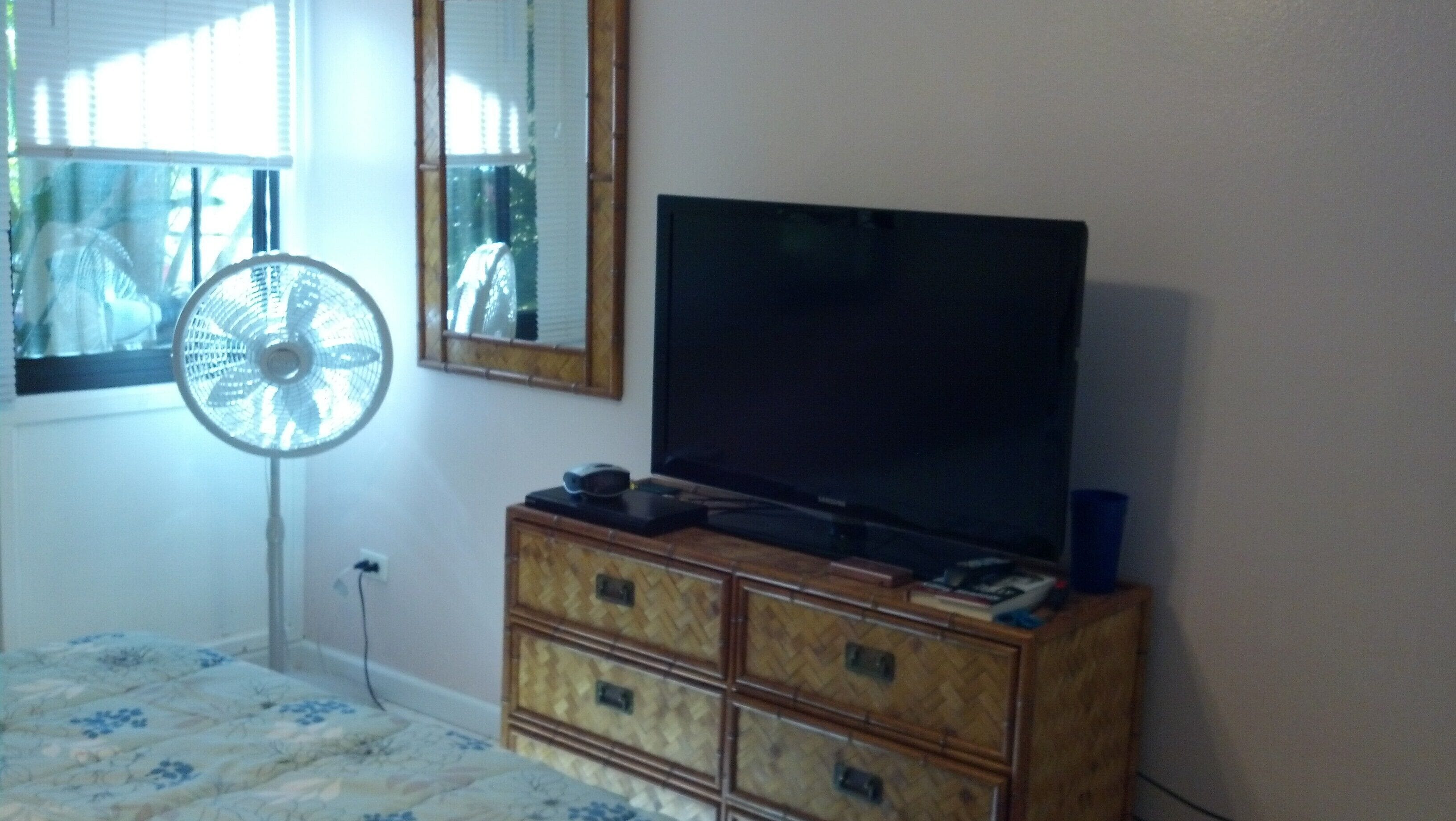 1 bedroom, in-room safe, iron/ironing board, free WiFi