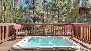 Baignoire à remous extérieure