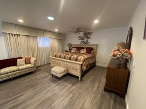 3 bedrooms, WiFi, bed sheets