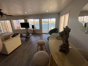 TV, table football, ping pong, stereo