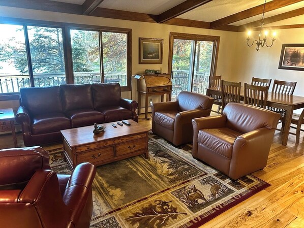 Smart TV, books, music library, stereo - 
A Family Friendly Fishing Get Away, On The White Fish Chain Of Lakes! (Crosslake)