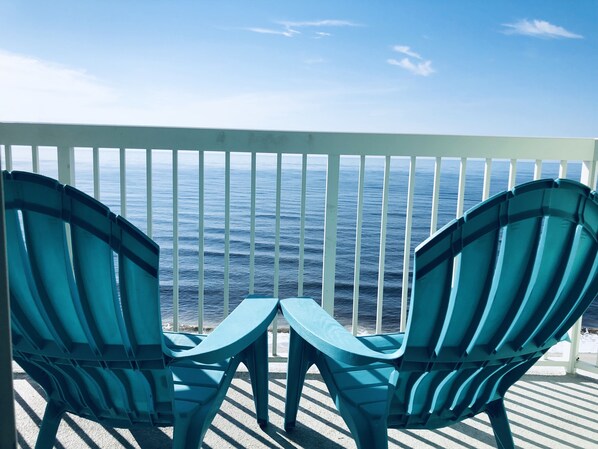 BLISS BY THE SEA, 3 br 3 ba Direct Oceanfront Condo - North Myrtle