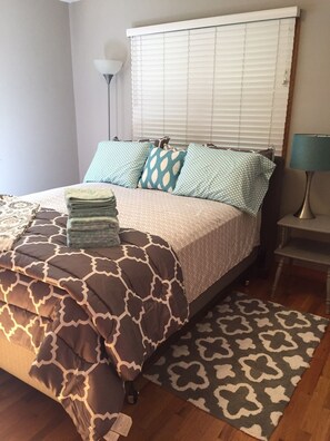 3 habitaciones, tabla de planchar con plancha y wifi gratis 