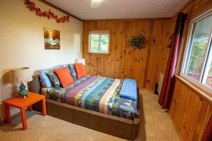 2 bedrooms, iron/ironing board, free WiFi, bed sheets - Carpathian Cabin-Blowing Rock-Boone-Long Range View-Tweetsie,Hike,Relax,Meditate (Boone)