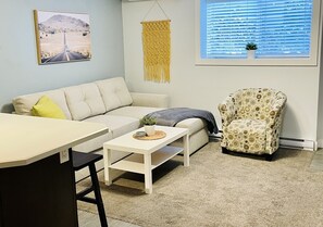 Fernseher, DVD-Player, Stereoanlage