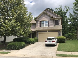 Exterior - 4 Bedroom, Luxury Home Near Downtown Atlanta (Atlanta)