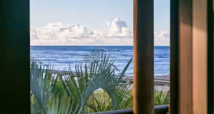 Ocean view Steps to Hanalei Beach TVNC#5087