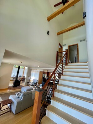 Smart TV, DVD player