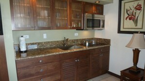 Unclassified image, 2 of 34, button - Ocean Front-Unobstructed Views- Beautiful Upgraded Condo (Maunaloa)