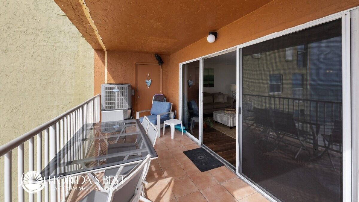 Top Floor Gulf front...Great Beach View!!!