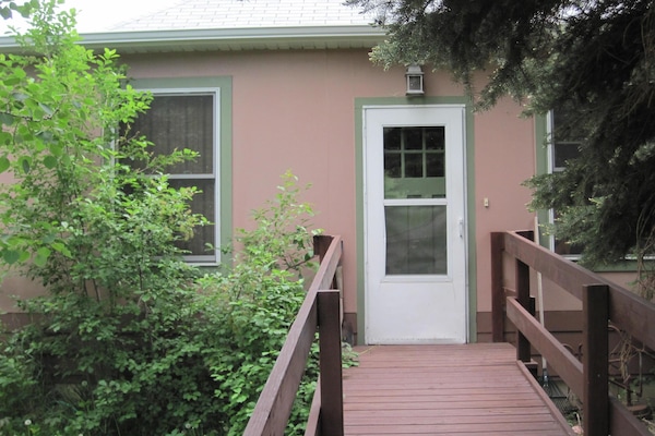 front entrance ramp