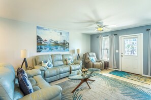 Smart TV, DVD player, books
