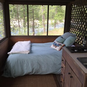 3 bedrooms, free WiFi, bed sheets