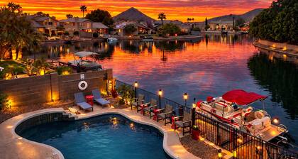 Lakefront-Pool-Pontoon-HotTub-PoolTable-Arcade-FirePits-Cardinal Stadium-WM Open