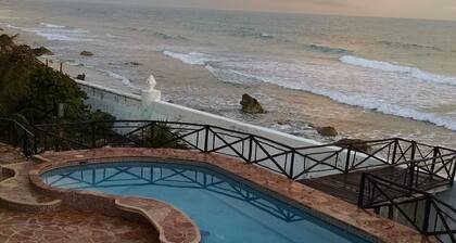 Isla Mujeres, Cancun 1-5 BR, Oceanfront Villa Pool, from $130