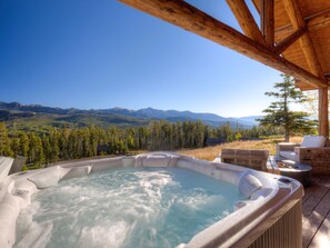 Bain à remous extérieur