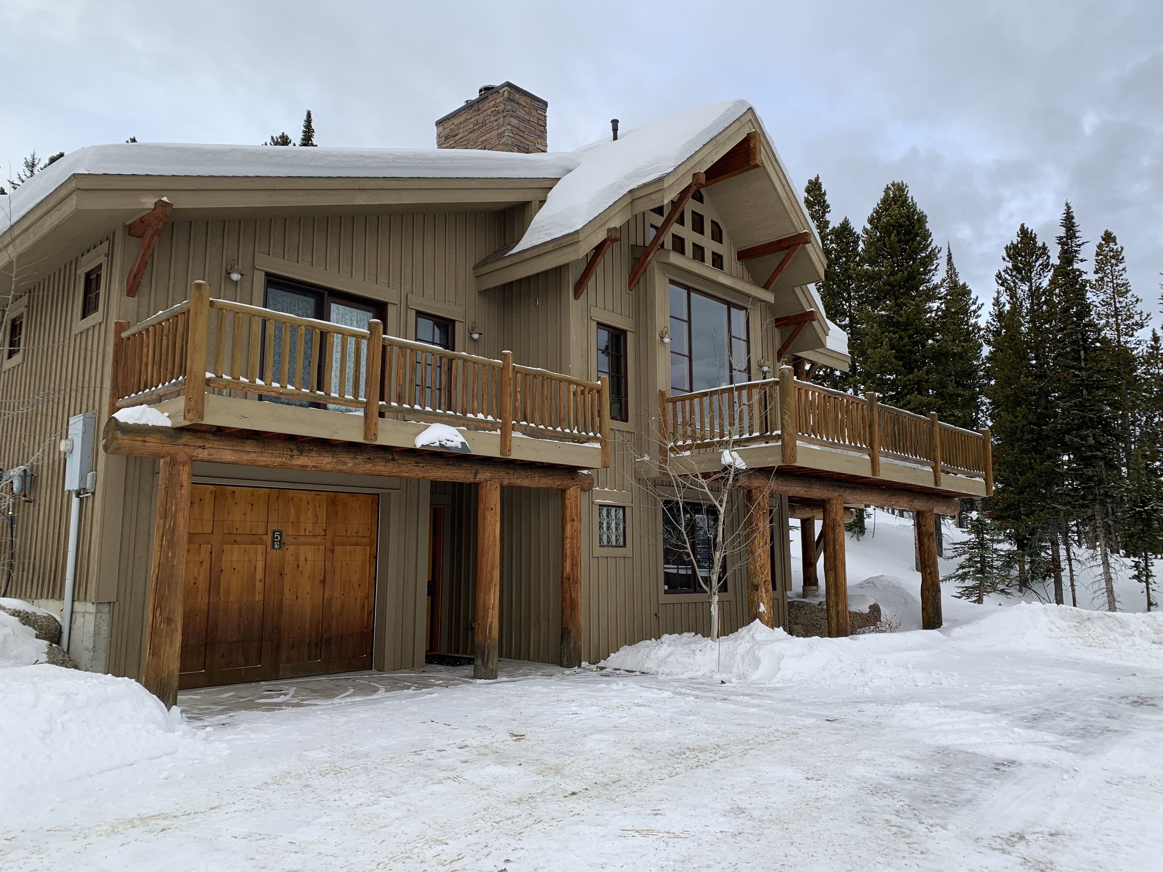 Perfect Family GetAway!! Ski-in-Ski-Out Home, Cowboy Heaven