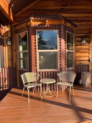 Terrace/patio - Loma Ponderosa - Modern Mountain Cabin (Pagosa Springs)