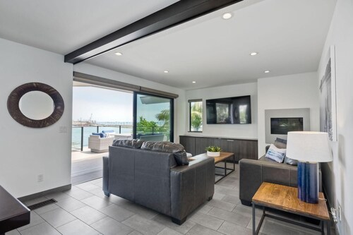 Kai Entire Home (5 bedroom / 5 bath)