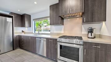 Fridge, microwave, oven, dishwasher