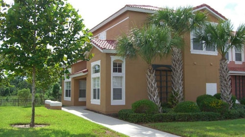 4 Bedroom Villa 2 Miles from Disney Entrance Kissimmee off Us192