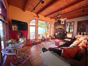 Smart TV, fireplace, DVD player, books