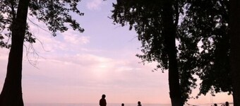 Mozzafiato di fronte alla spiaggia, zona tranquilla, vicino ai servizi e attrations 
