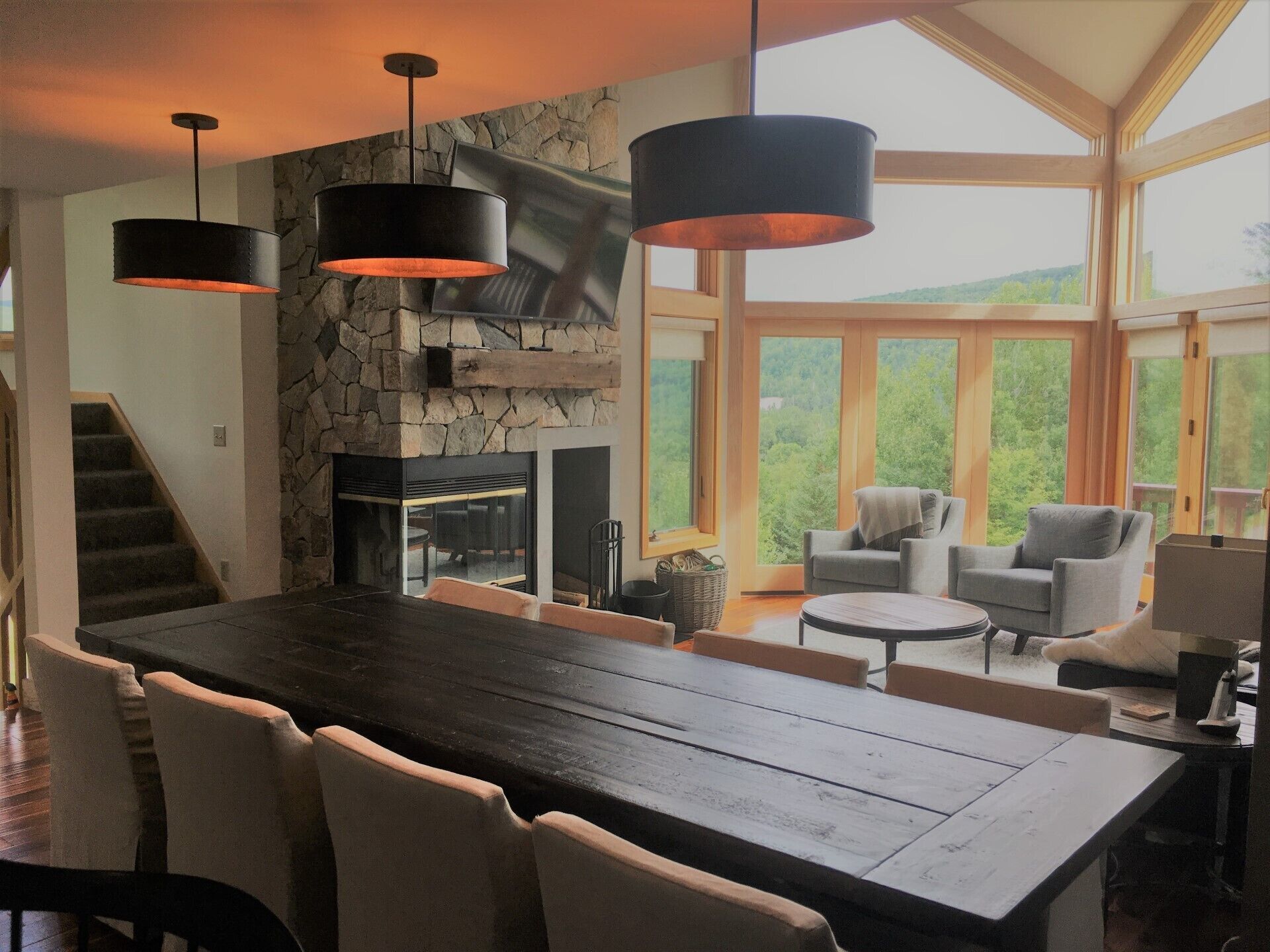 Ski In-Ski Out at this Slopeside, Stylish 5-bedroom home with Incredible views.