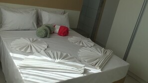 Free WiFi, bed sheets