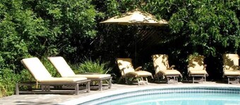 Romantic Sonoma Creek Cottage With Pool & Spa