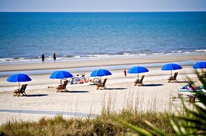 Sillas reclinables de playa, toallas de playa