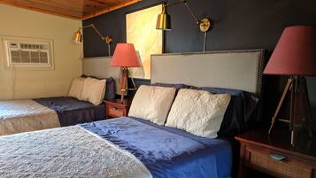 3 bedrooms, iron/ironing board, travel crib, free WiFi