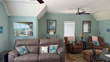 Smart TV, DVD player, video library, stereo