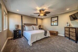4 bedrooms, desk, iron/ironing board, free WiFi